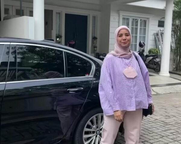 Reaksi Suami Pertama Kali Lihat Tya Ariestya Berhijab