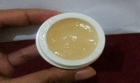 Cream Herbal Anti Jerawat, Berbahan Pala dan Jintan Hitam