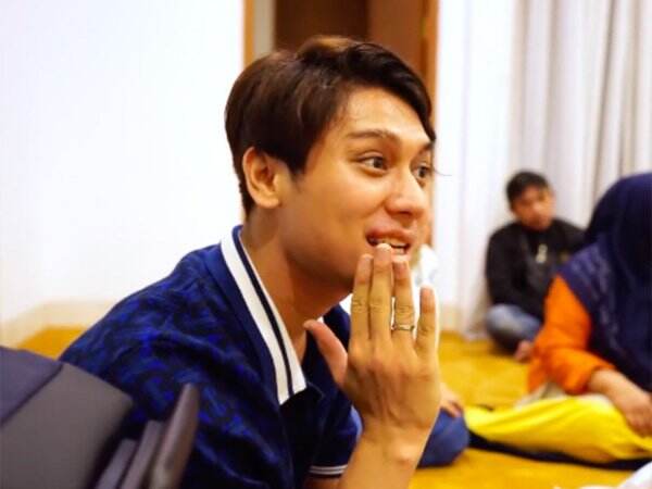 Anaknya Banjir Kado Mewah & Branded, Rizky Billar Langsung Pusing