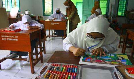 PTM di Kota Malang Tetap Berlangsung Meksipun Kasus Covid-19 Meningkat