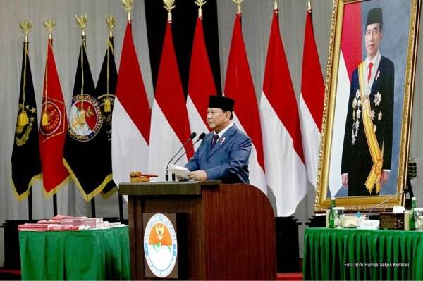 Prabowo Resmikan Logo Baru Kemenhan
