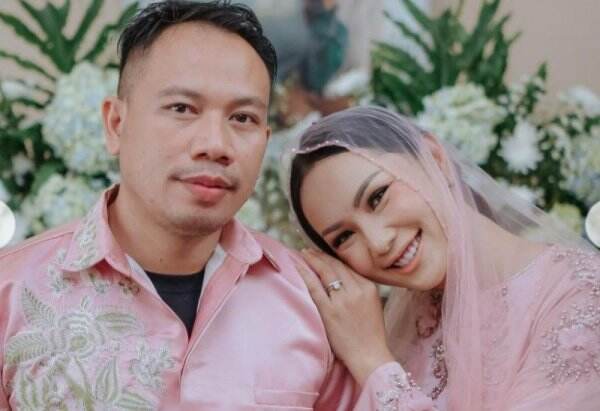 Dikabarkan Cerai, Vicky Prasetyo Sempat Akui Terpaksa Nikahi Kalina Oktarani