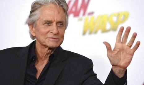 Aktor Michael Douglas Hampir Kehilangan Lidah Akibat Kanker - News+ On ...