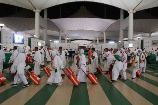 100 Jemaah Umrah Positif Covid-19, Perjalanan ke Arab Saudi Harus Ditunda?