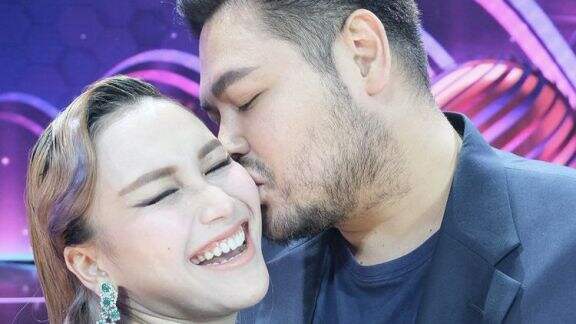 Kerap Tampil Mesra, Hubungan Ayu Ting Ting dan Ivan Gunawan Dibongkar Ayah Rozak: Calon...