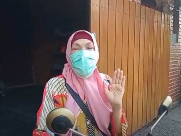Dorce Gamalama Sudah Siapkan Kain Kafan, Mohon Doanya