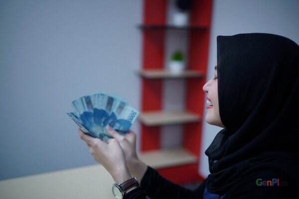 Asmara 3 Zodiak Tak Terkendali, Rezeki Berlimpah Bikin Bahagia