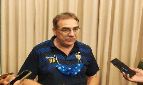 Tren Pergantian Pelatih Kompetisi Liga I, Ini Kata Manajemen Persib
