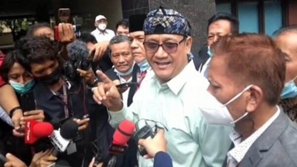 Merasa Akan Ditahan, Edy Mulyadi Sudah Bawa Baju ke Bareskrim