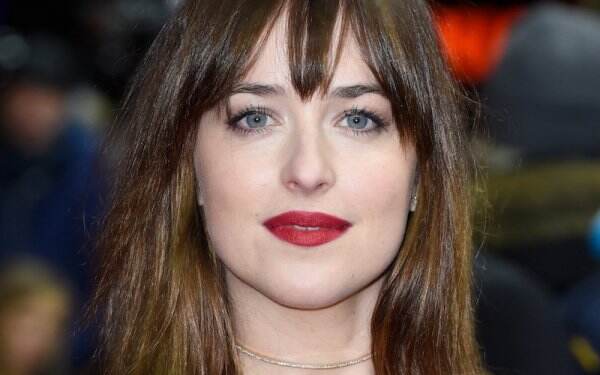 Dakota Johnson Pertimbangkan untuk Perankan Karakter Madame Web