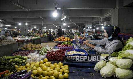 Omicron Melonjak, Pemerintah Perlu Antisipasi Ketersediaan Bahan Pokok