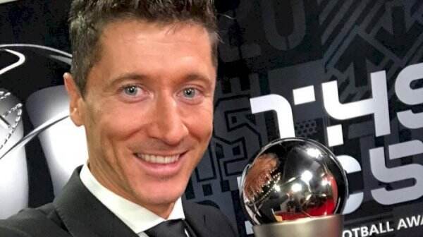 Ini yang Bikin Lewandowski Heran Kenapa Lionel Messi Tak Memilihnya Sebagai Pemain Terbaik FIFA