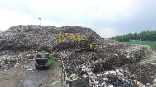 Siapkan Duit Rp4 Miliar untuk Sewa Alat Berat Setahun, Pemkab Tegal Bersiap Runtuhkan Gunung Sampah