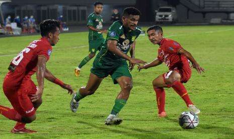 Aji Santoso ke Pemain Persebaya: Saya Benar-Benar Marah, Menit Akhir Itu Penting