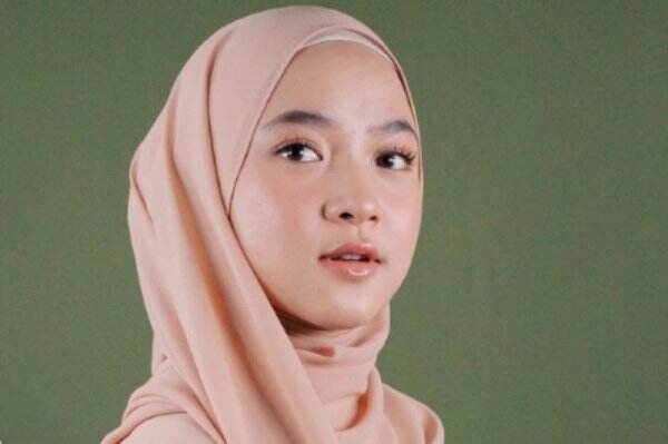 7 Artis Indonesia yang Pernah Jadi Pelakor, Salah Satunya Dicampakkan