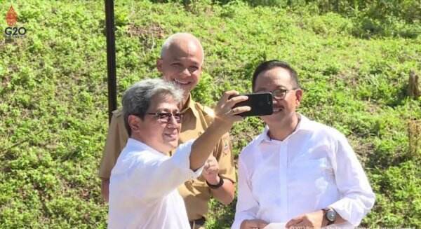 Di Titik Nol Nusantara, Ganjar Diajak Selfie Sama Bos IKN
