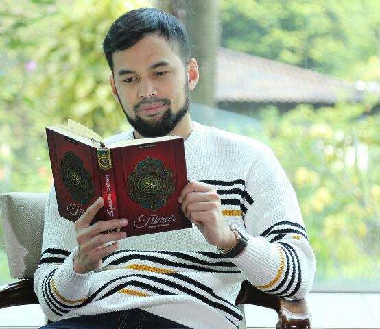 Masya Allah Artis Ini Ternyata Hafiz Quran Ada Yang Hafal Juz