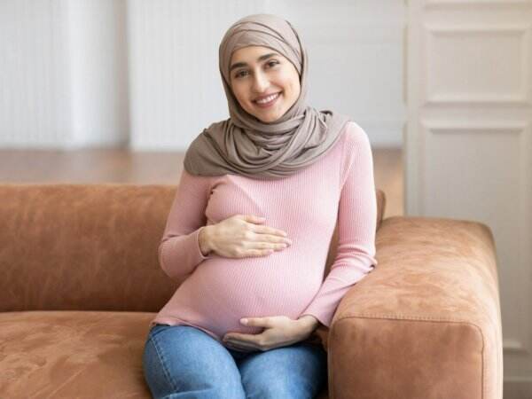 Ingin Tetap Berpuasa Saat Masa Kehamilan? Berikut Tips Puasa Aman untuk Bumil & Busui