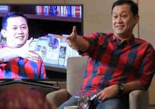 Demo Mahasiswa Pilih Geruduk DPR, Denny Siregar: Baru Sadar Mereka Salah Sesudah Gua Ajarin Trias Politica