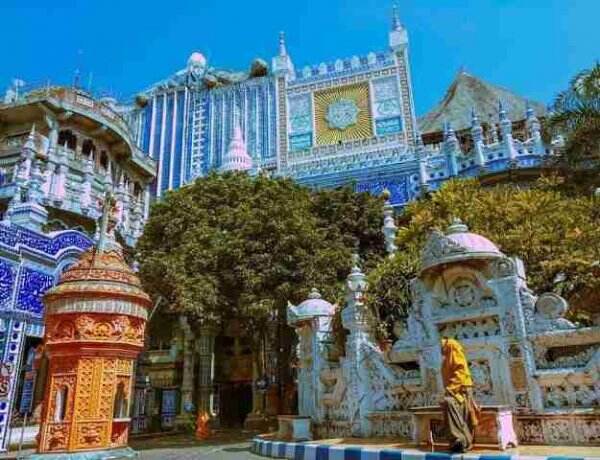 Seperti Bangunan di Spanyol, Benarkah Masjid di Malang Ini Dibangun dalam Semalam?