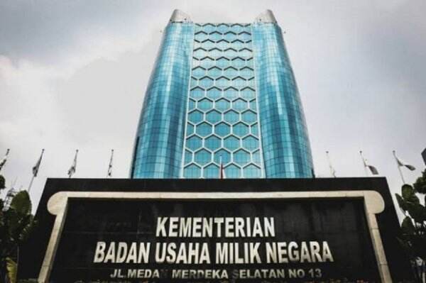 Bukan Hanya Presiden, Masa Jabatan Direksi BUMN Juga Harus Dibatasi