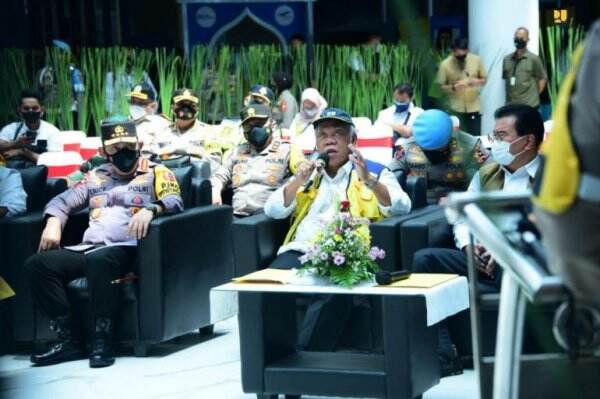 Dikawal Kapolri, TIga Menteri Jokowi Tinjau Arus Mudik Lebaran Di Merak