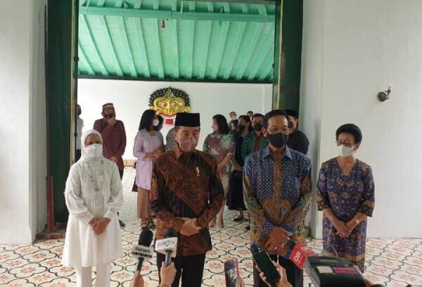 Terungkap! Ini Pembicaraan Sultan Hamengkubuwono dengan Jokowi pada Momen Lebaran