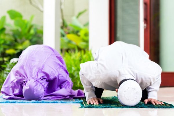 Jadwal Sholat Hari Ini Ahad 8 Mei 2022M/7 Syawal 1443H