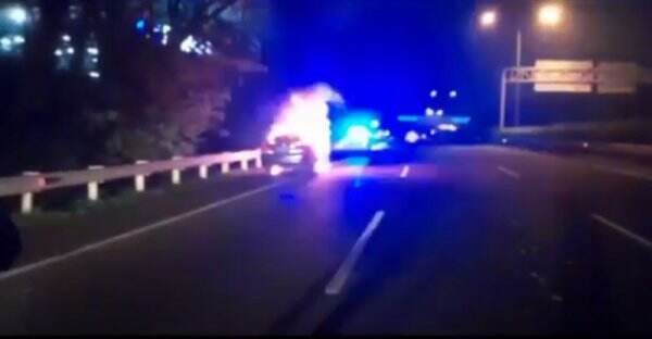 Korsleting, Minibus Ludes Terbakar di Tol Jakarta Serpong