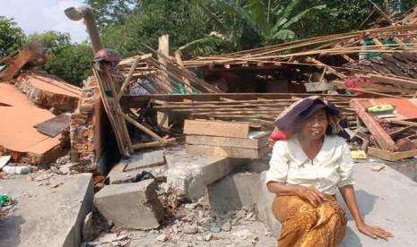 Yogya Gempa, Teringat Humor Gus Dur Penyebab Gempa karena Nyi Roro Kidul Marah Dipaksa Pakai Jilbab