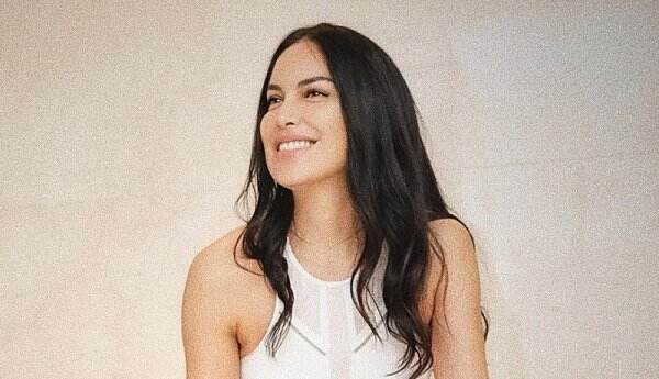 Sophia Latjuba Pamer Foto Berbikini, Netizen: Enggak Ada Lemaknya