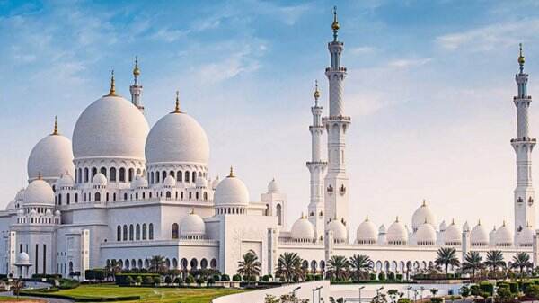 Seleksi Imam Masjid UEA Diperpanjang hingga 30 Mei 2022, Ini Syarat Penerimaan Terbaru