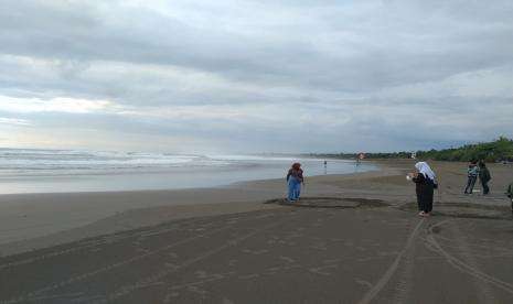Pantau Pantai Pangandaran, Wagub Jabar Beri Tiga Catatan