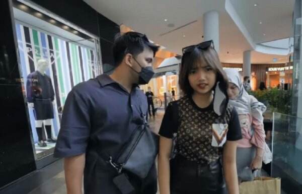 Fuji Belikan Sepatu Couple, Thoriq Halilintar: Mahal