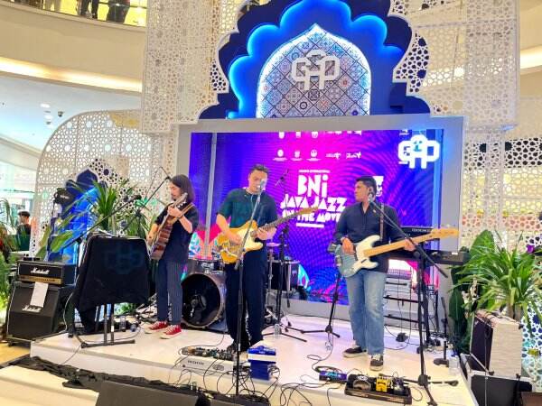 Gangga dan Rendy Pandugo Riuhkan BNI Java Jazz On The Move