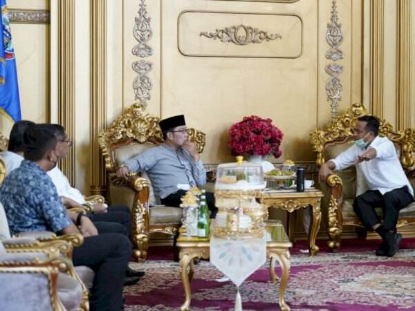 Ridwan Kamil Puji Komitmen Andi Sudirman Pembangunan Masjid Kubah 99 Asmaul Husna