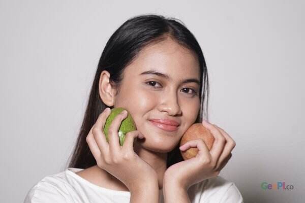 Makan Tomat dan Buah-Buahan Ini Baik untuk Redakan Kolesterol