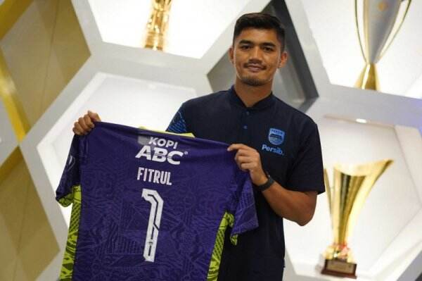 Alasan Kiper Anyar Persib Bandung Pilih Nomor Punggung 1