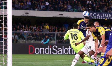 Livescore; Babak Pertama, AC Milan Kontra Verona Imbang 1-1