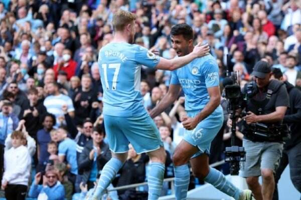 Pesta Gol Lawan Newcastle, Manchester City Jauhi Kejaran Liverpool