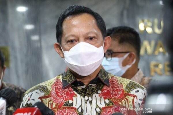 Tito Karnavian Bawa Kabar Baik, Izinkan PNS WFH Seminggu