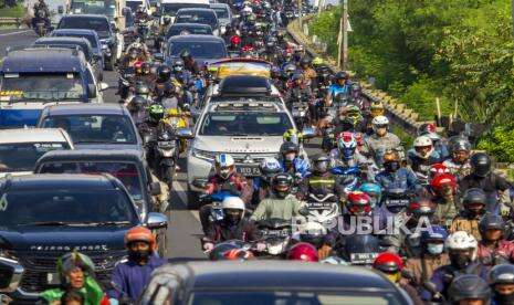 Gelombang Tsunami Itu Bernama Pemudik