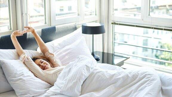 Badan Terasa Pegal dan Nyeri saat Bangun Tidur? Waspada, Ini 3 Penyebabnya...