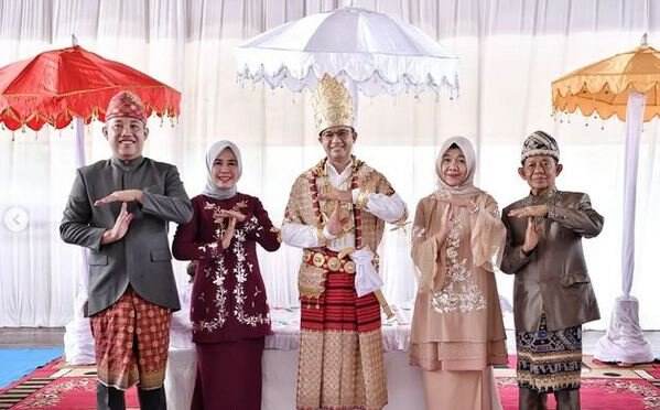Anies Baswedan Dianugerahi Gelar Kehormatan Adat Lampung Pepadun Tuan Penata Negarou