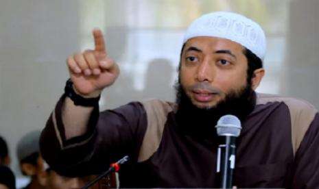 Ustadz Khalid Basalamah: Nabi Usir Pelaku LGBT dari Madinah, Sekarang Malah Dijadikan Artis