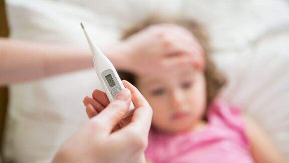 Si Kecil Tunjukkan Gejala Hepatitis Misterius? Segera Lakukan 5 Langkah Ini Moms!