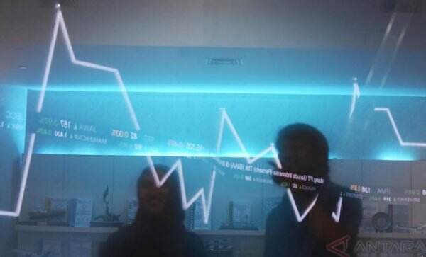 Bangkit Lagi, IHSG Sesi I Menguat Tipis 0,6% ke 6.860