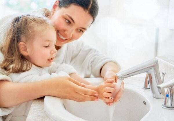 Cegah Hepatitis Misterius, Cuci Tangan Pakai Sabun Bukan Hand Sanitizer!