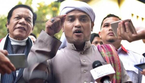 Diduga Rasis Sama Anies, Tuntutan Novel Bamukmin Gak Main-main: Tangkap Ruhut Sitompul!