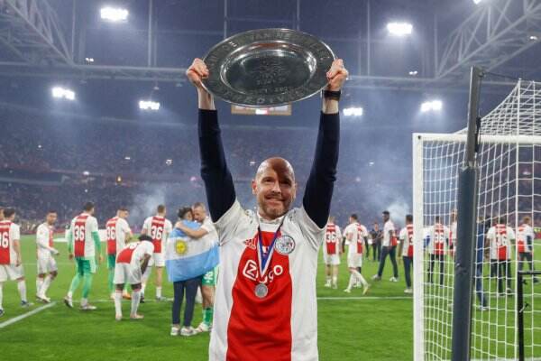 Erik ten Hag: Dari Fondasi De Toekomst Mencari Fondasi Carrington